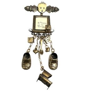 VINTAGE TOP SHELF JEWELRY MESSAGE OF TRUE LOVE BABY BROOCH W DANGLING CHARMS